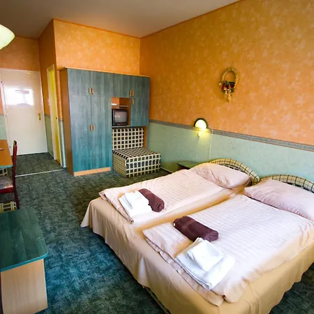 Piknik Wellness 3* Siófok