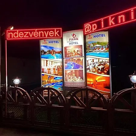 Отель Piknik Wellness 3*