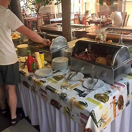 Отель Piknik Wellness 3*