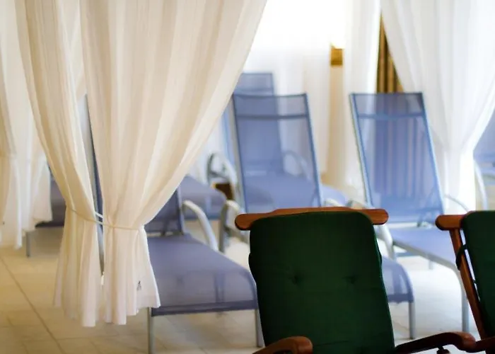 Piknik Wellness ホテル 3*