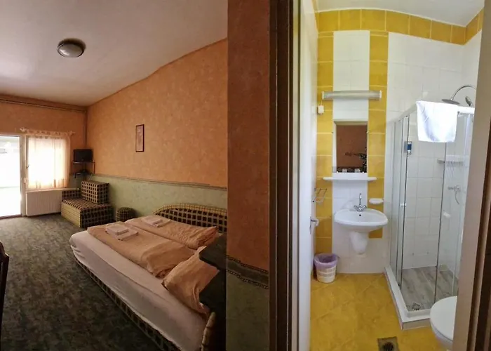 Piknik Wellness מלון 3*