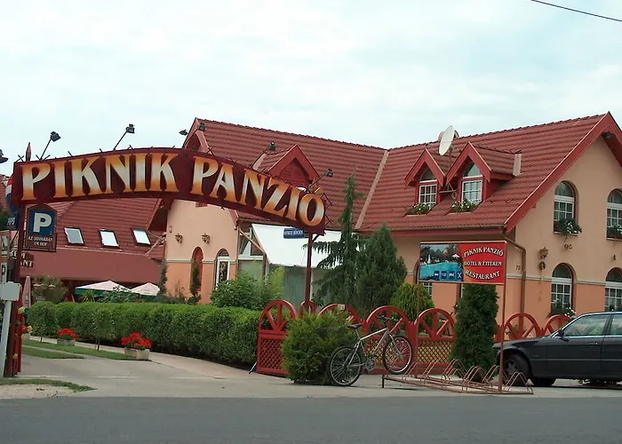 Piknik Wellness Szálloda 3*